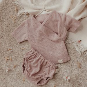 Primera puesta ranita + camiseta rosa – La Mimosina